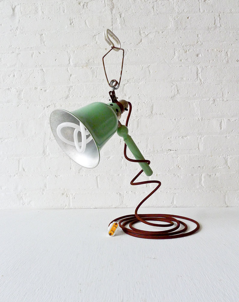 Meander Weggegooid leugenaar Vintage Pastel Green Clip Lamp w/ Brown Textile Cord – EarthSeaWarrior